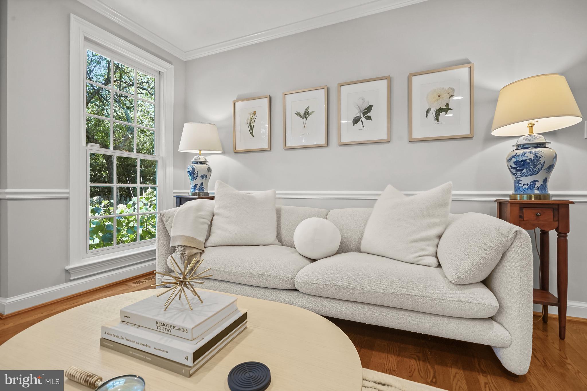 WOODACRES - Residential