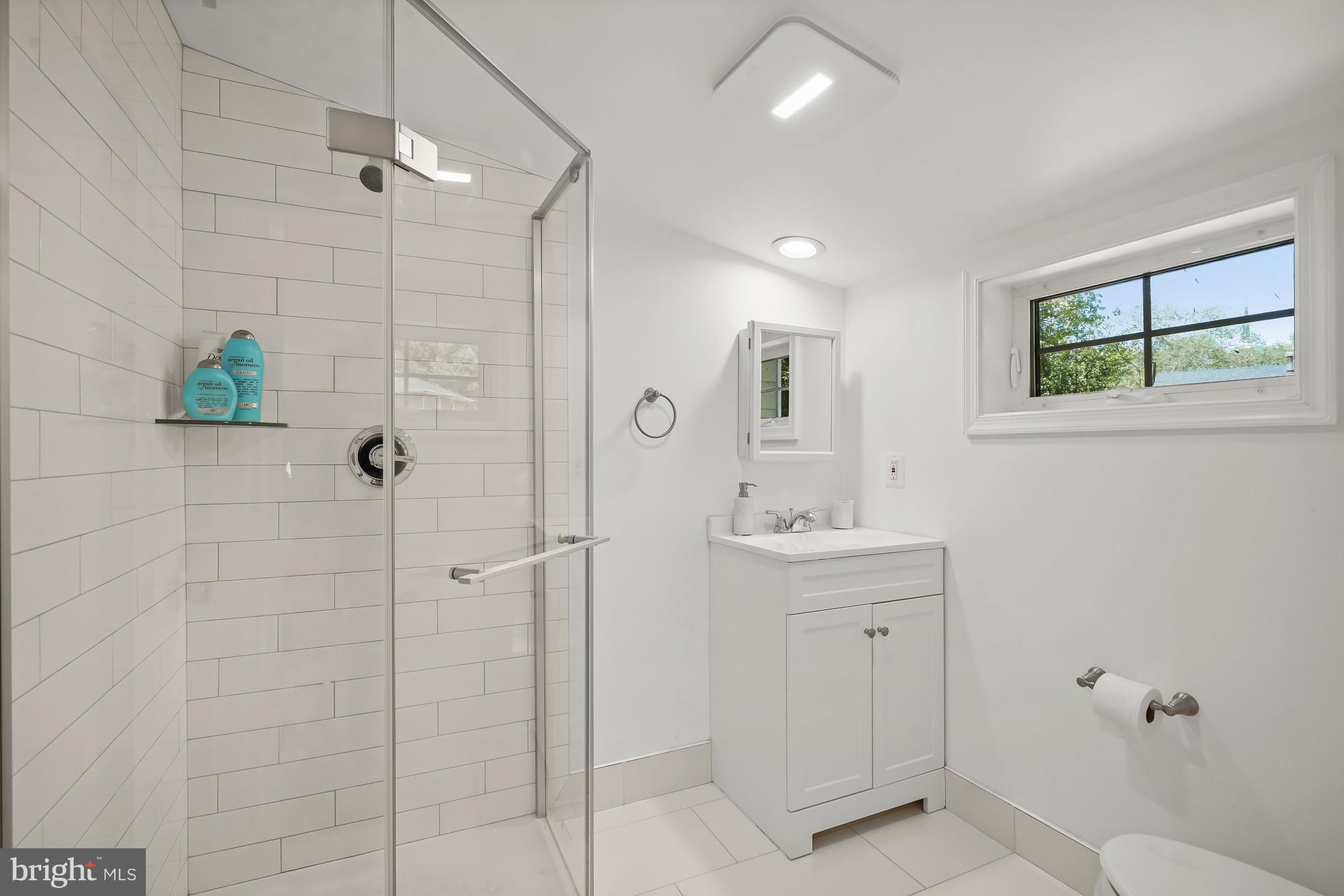 WOODACRES - Residential