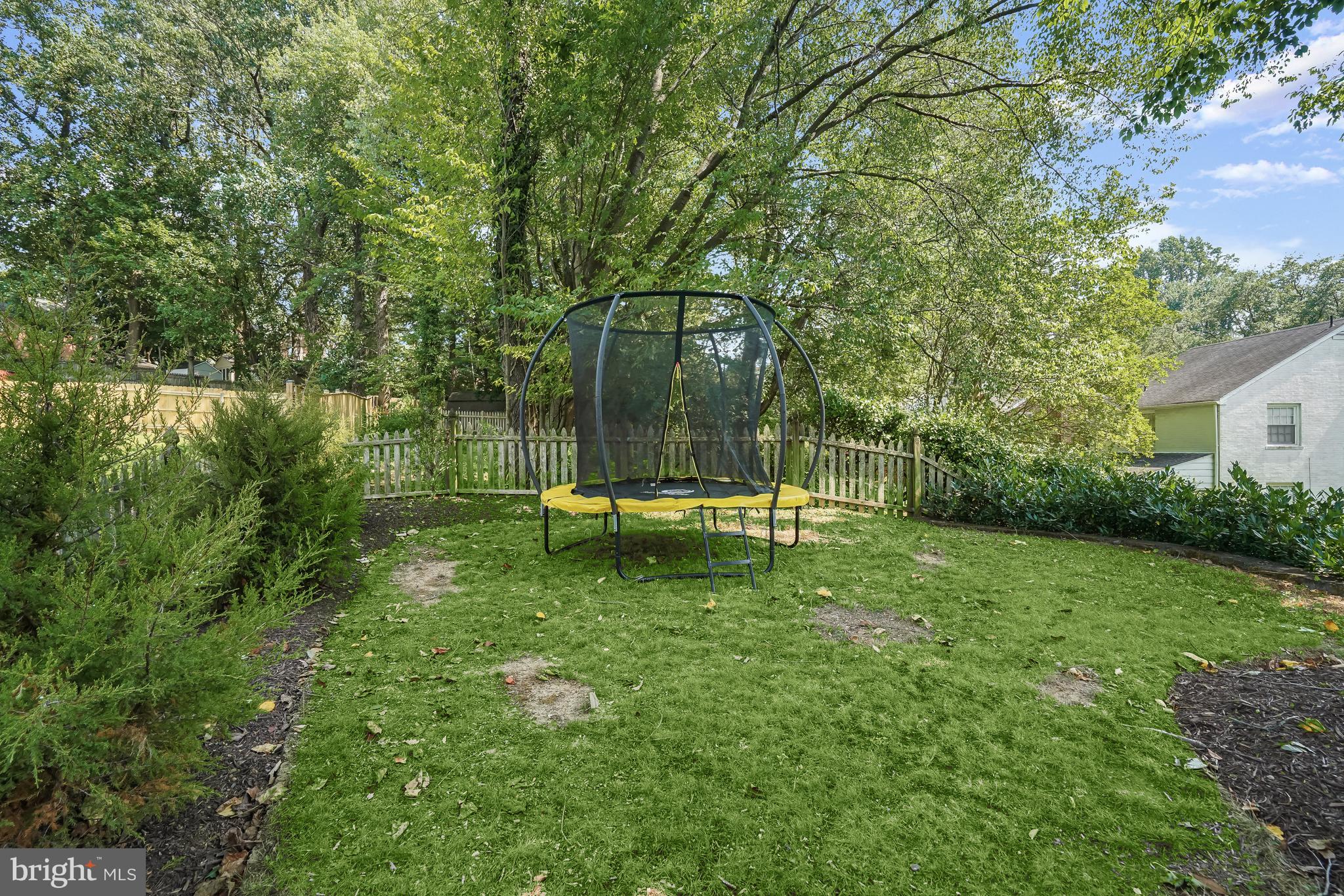 WOODACRES - Residential