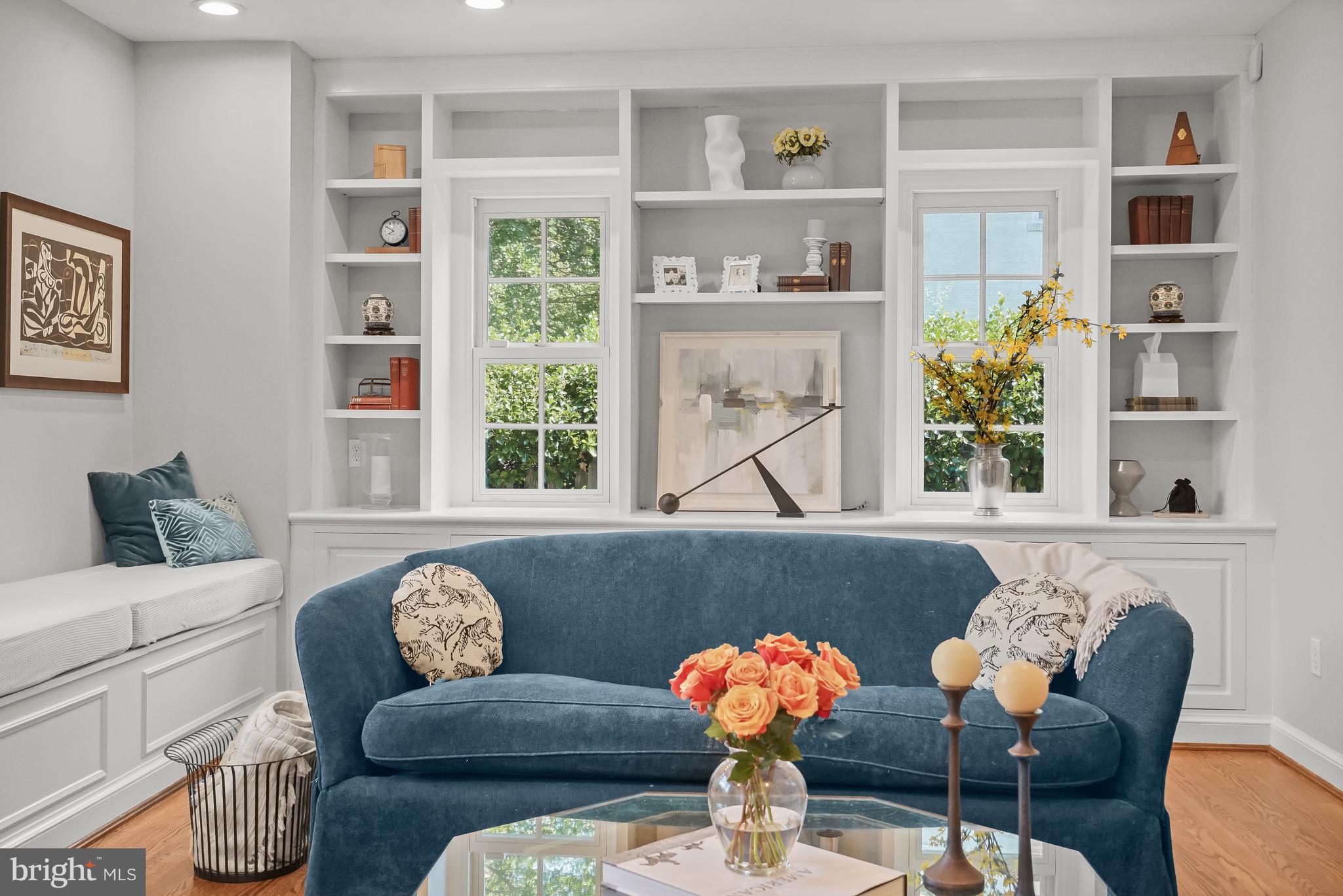 WOODACRES - Residential