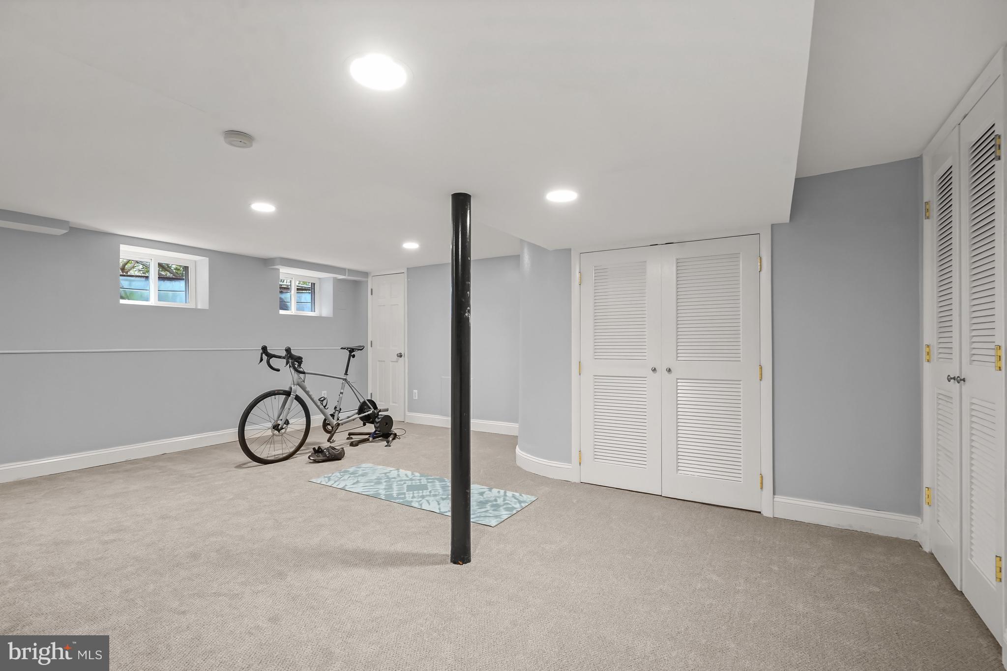 WOODACRES - Residential