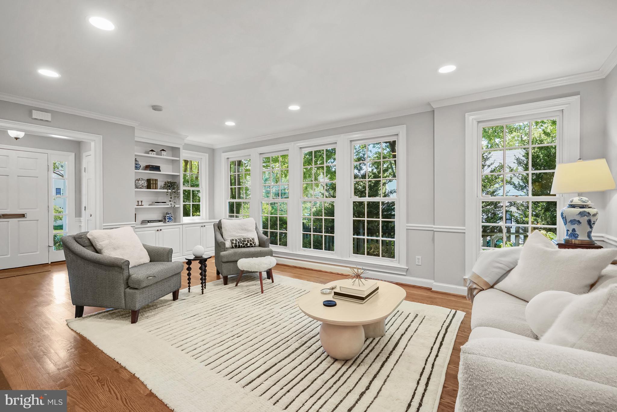 WOODACRES - Residential