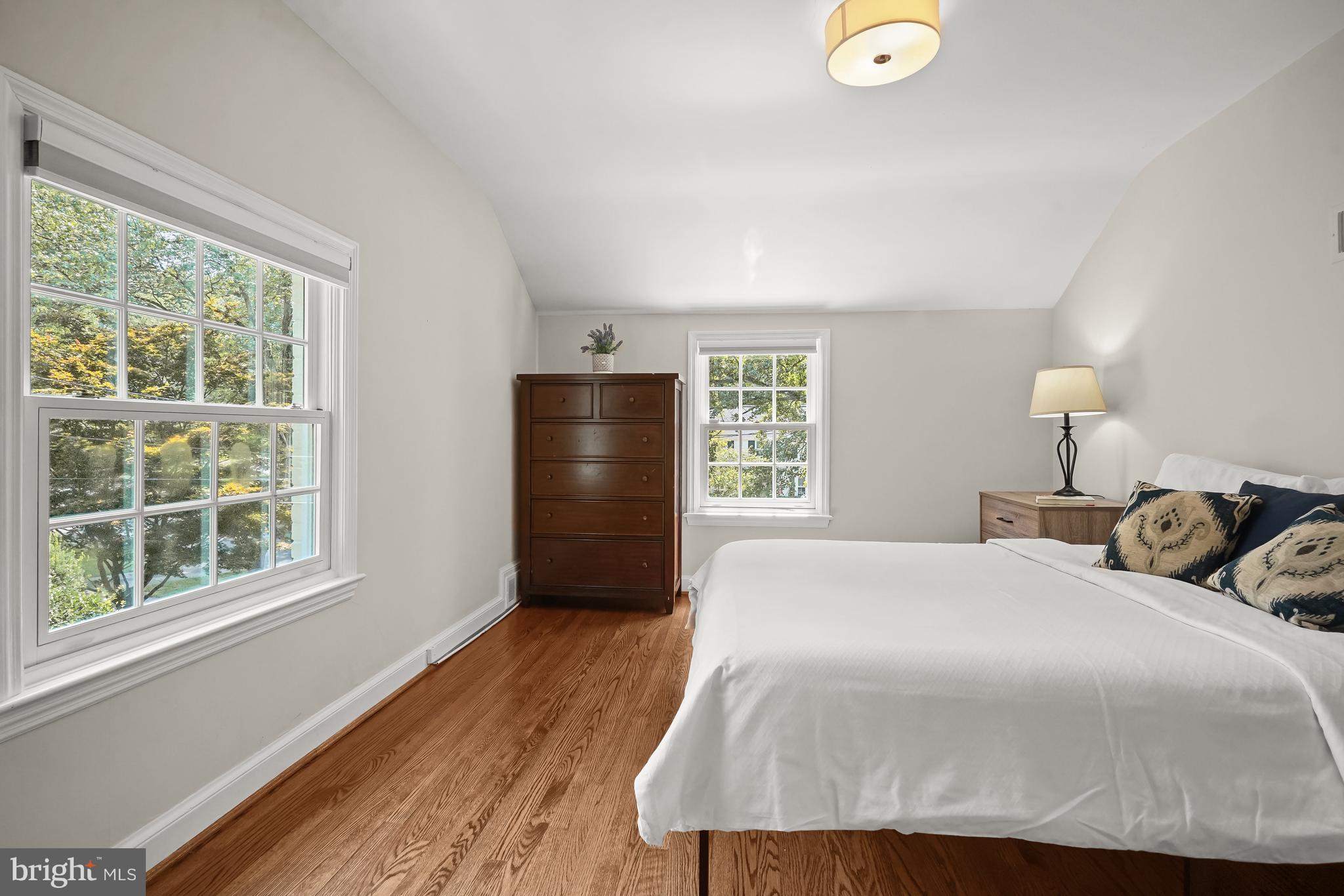 WOODACRES - Residential