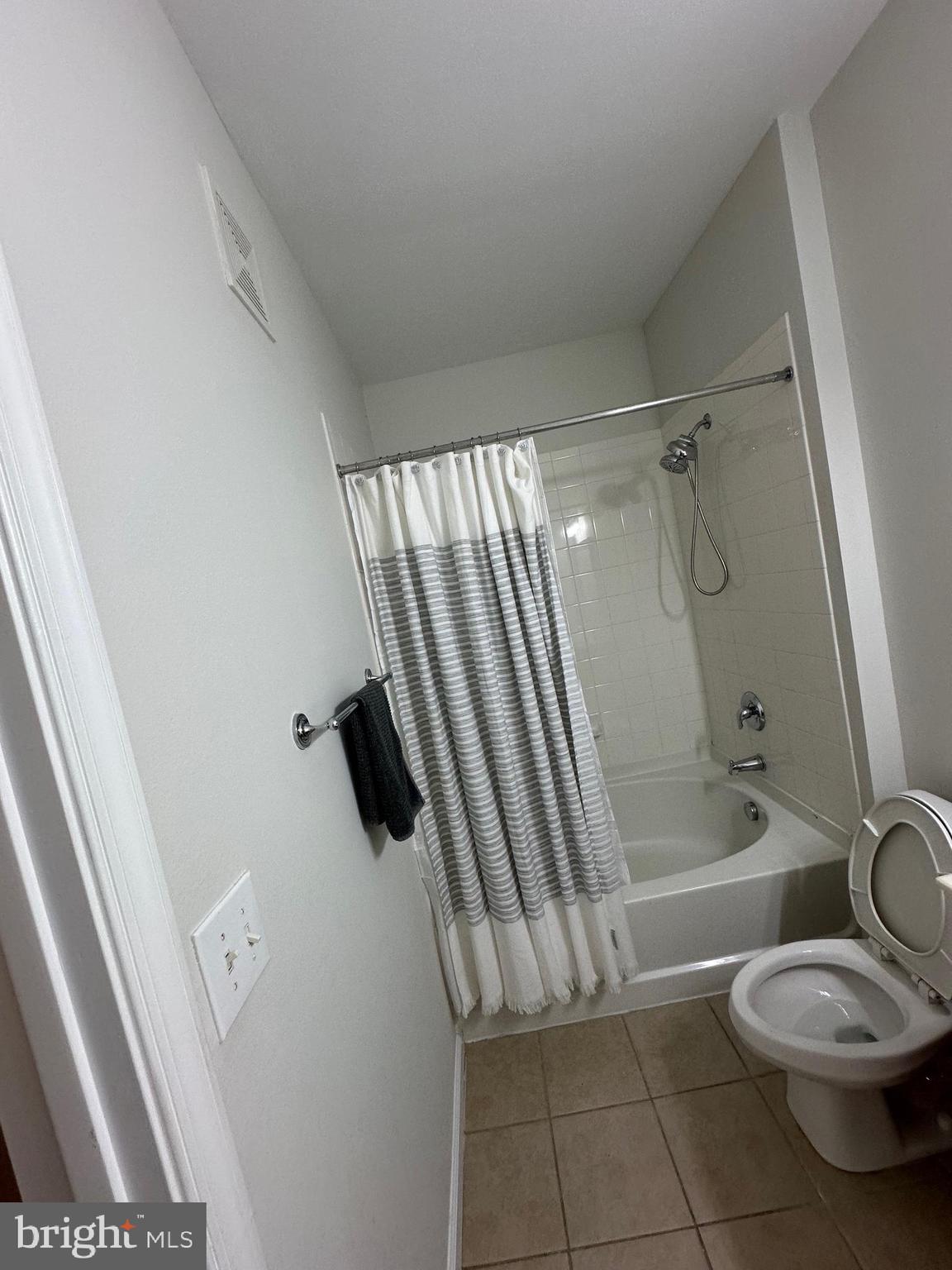 LEGATO CORNER - Residential Lease