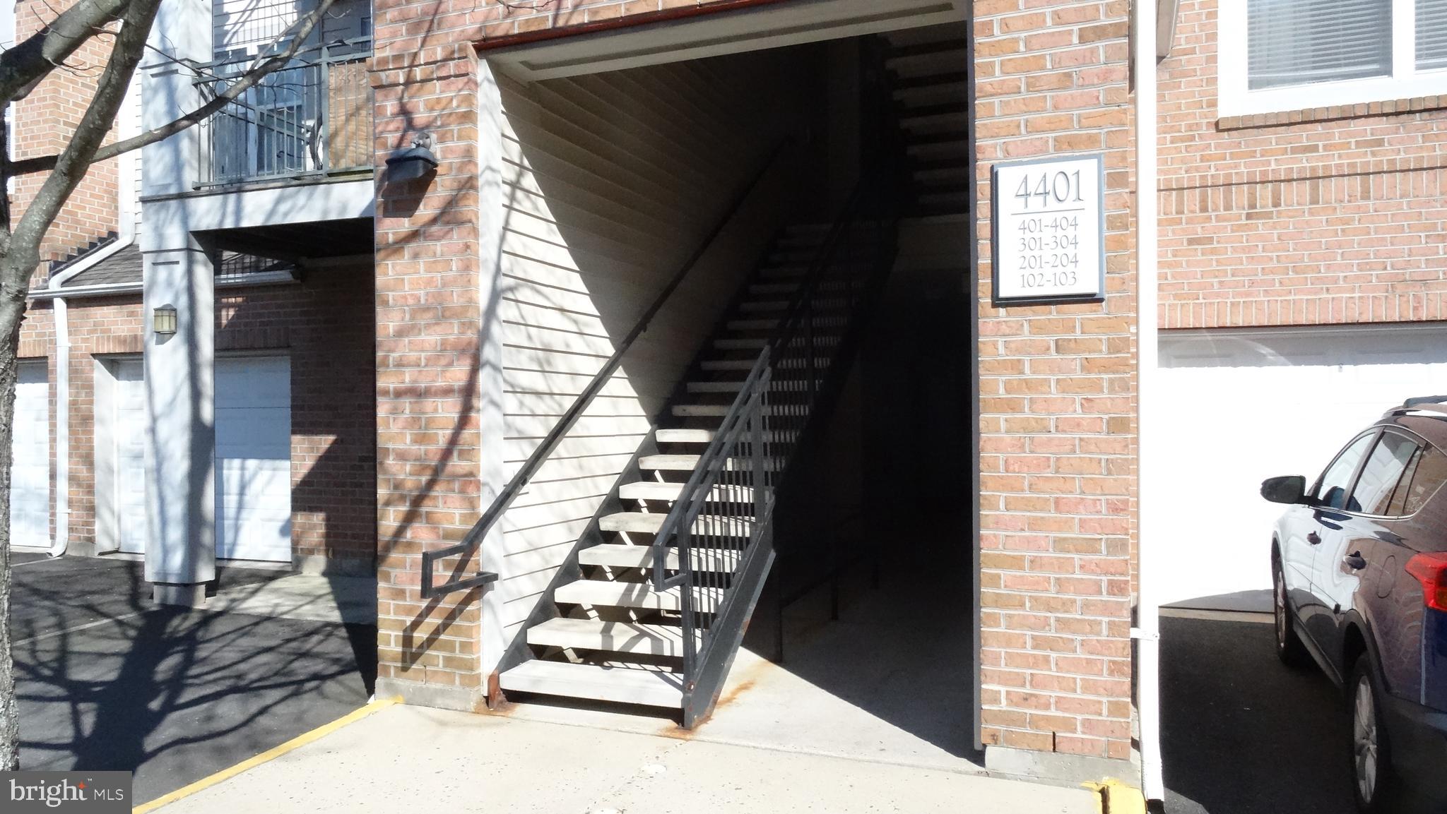 LEGATO CORNER - Residential Lease