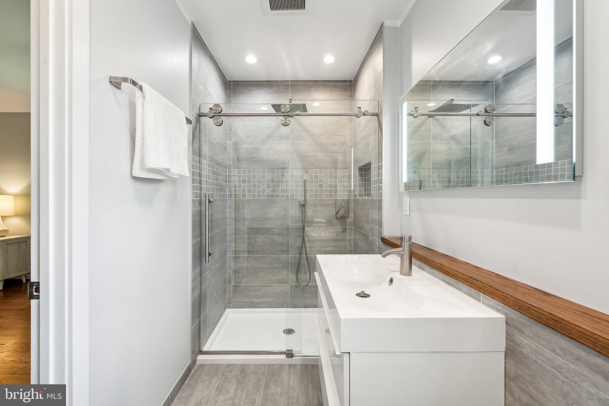 ALTA VISTA - Residential