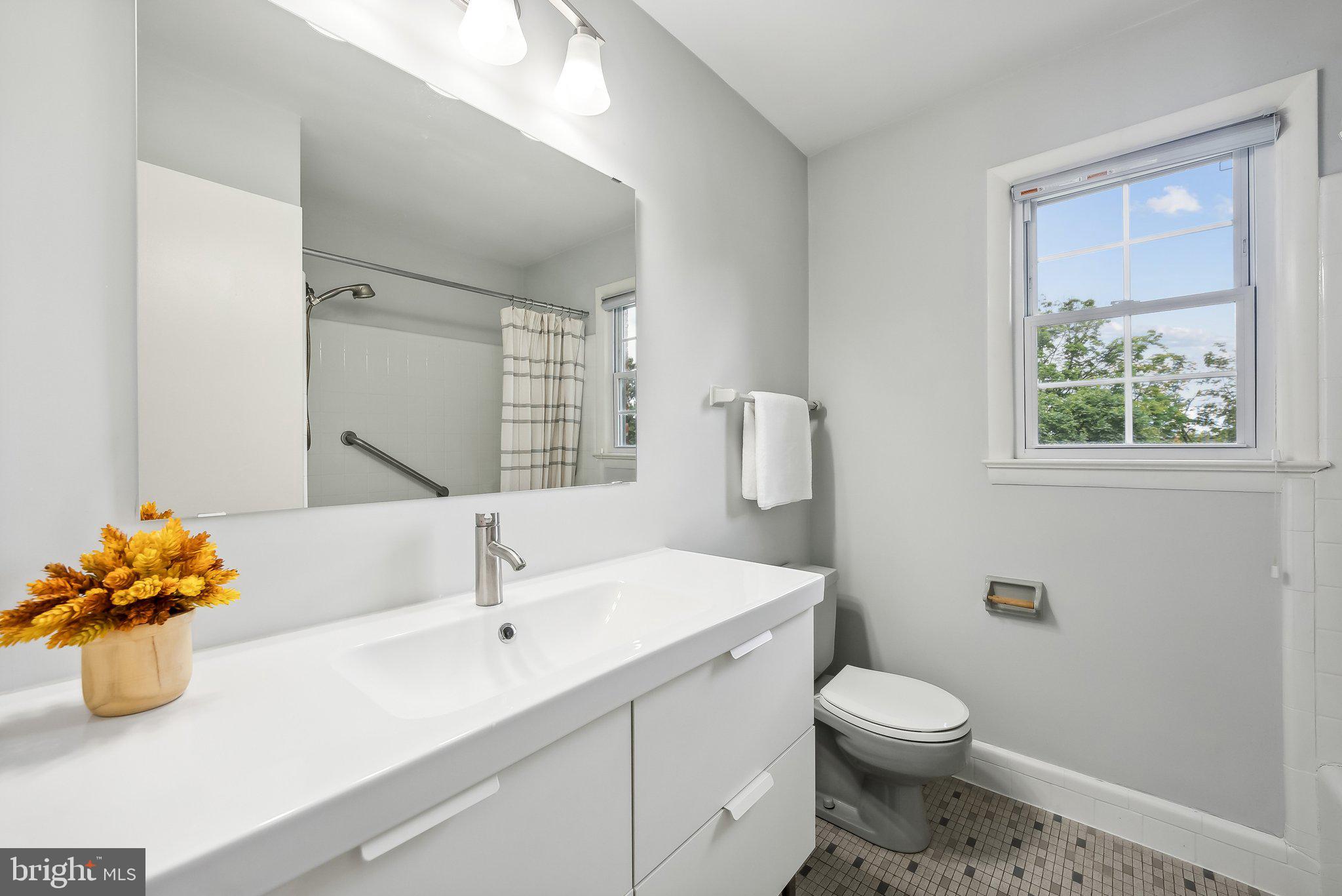 ALTA VISTA - Residential