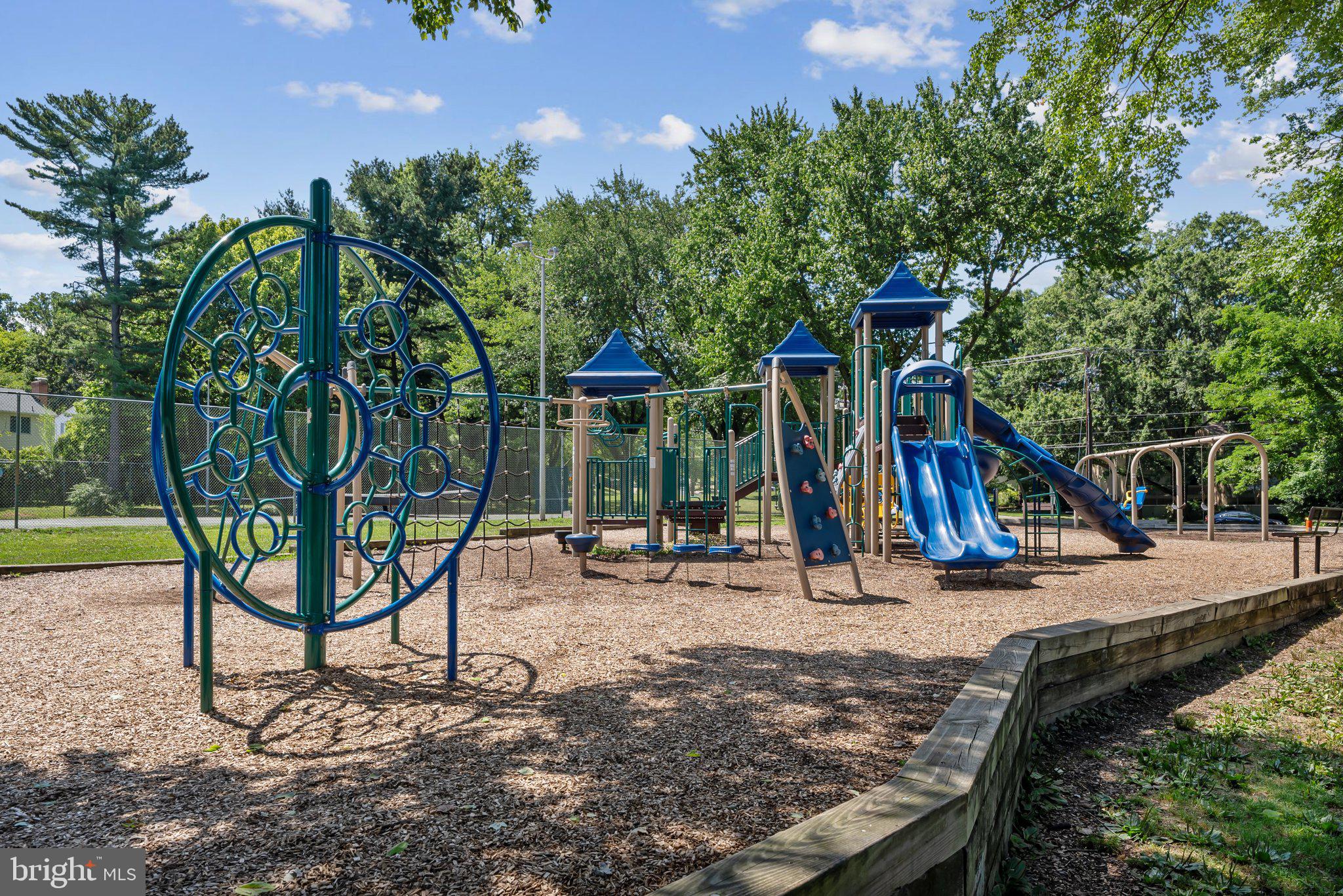 ALTA VISTA - Residential