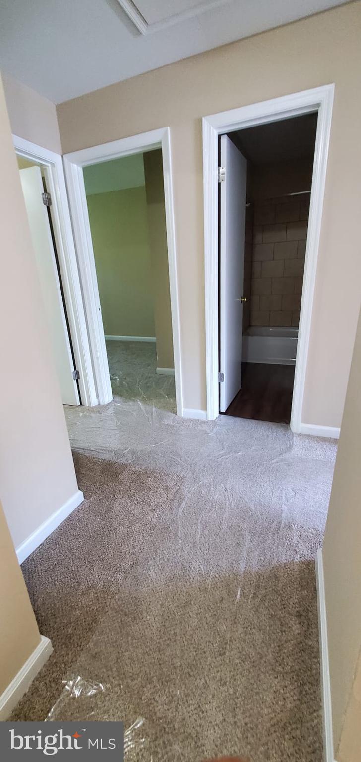 OLDE GREENWICH - Residential