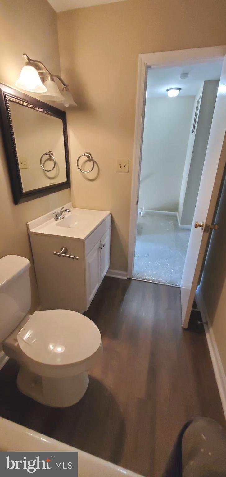 OLDE GREENWICH - Residential