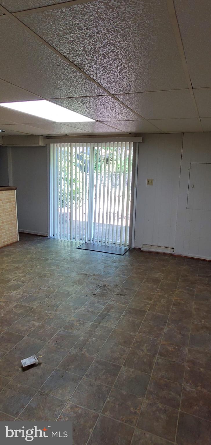 OLDE GREENWICH - Residential