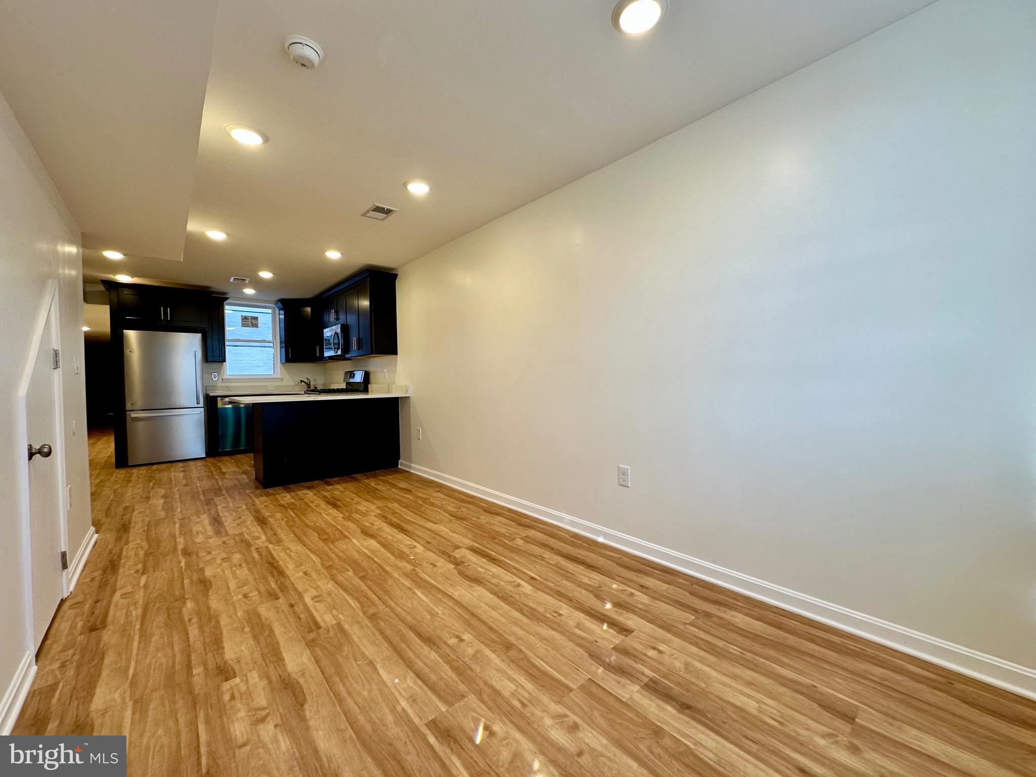 LITTLE ITALY - Residential Lease