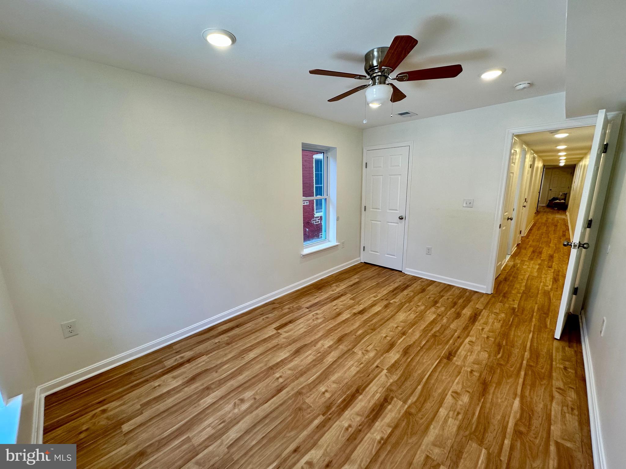 LITTLE ITALY - Residential Lease