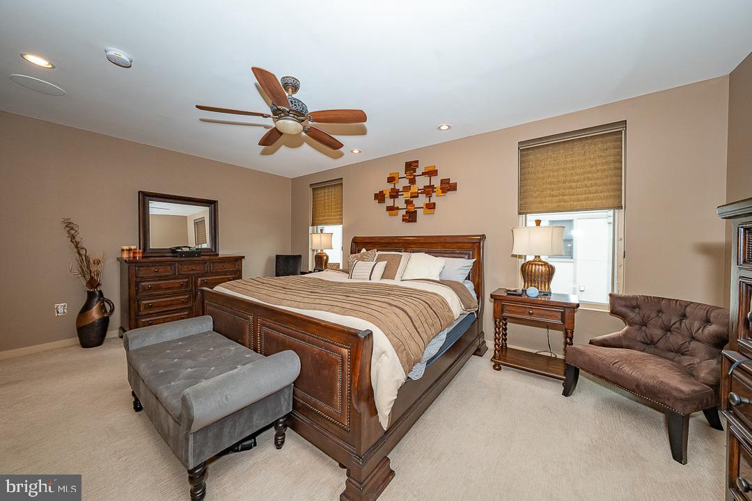 ART MUSEUM AREA - Residential