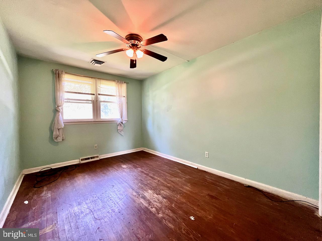 MEADOWLANDS MANOR - Residential