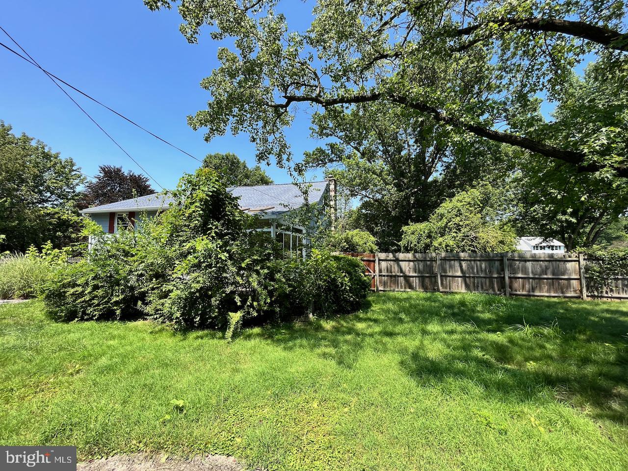 MEADOWLANDS MANOR - Residential