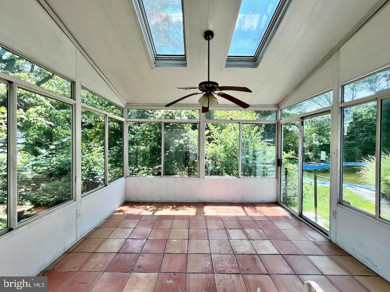 MEADOWLANDS MANOR - Residential