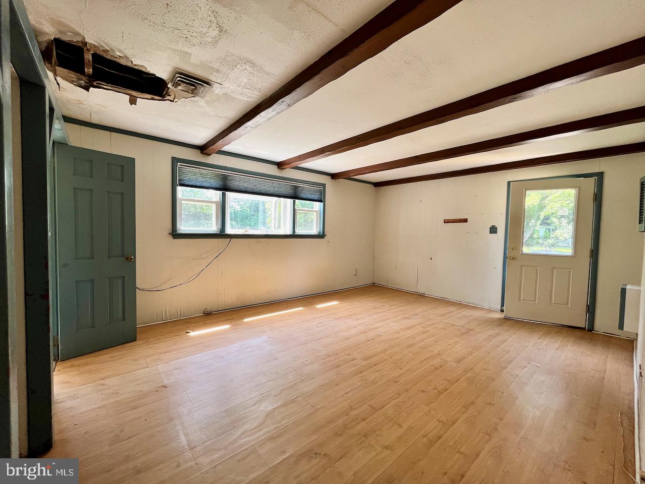 MEADOWLANDS MANOR - Residential