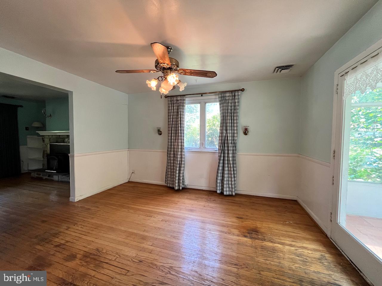 MEADOWLANDS MANOR - Residential