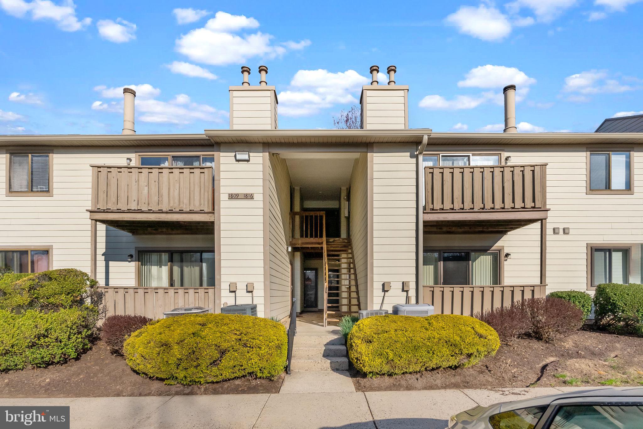 WOOD HOLLOW - Residential