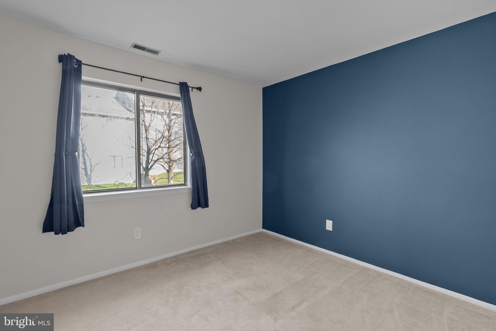 WOOD HOLLOW - Residential