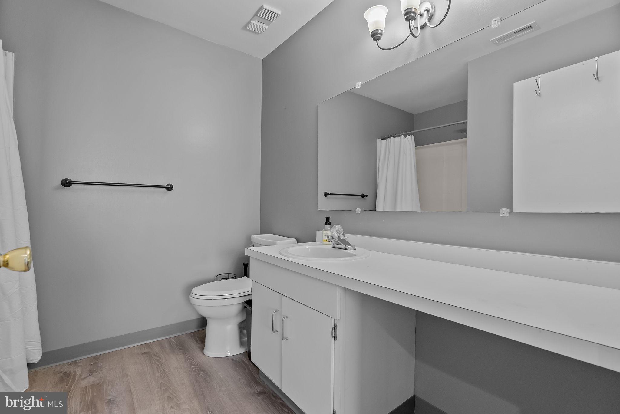 WOOD HOLLOW - Residential