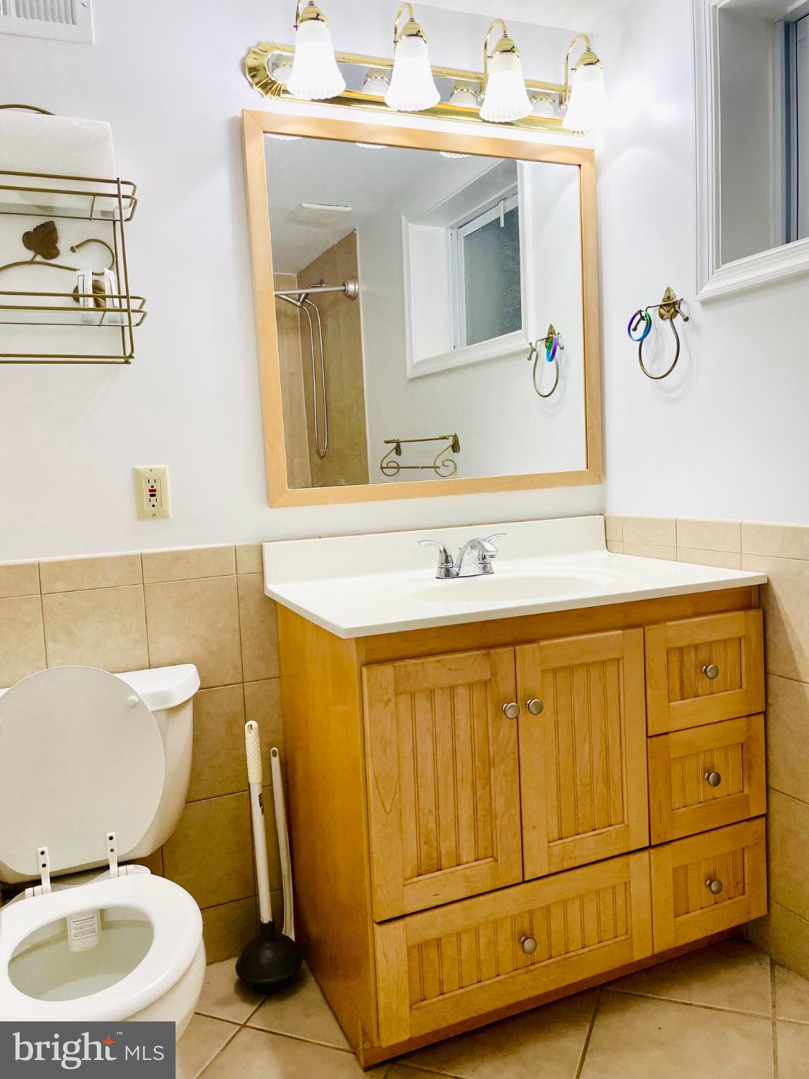 POHICK ESTATES - Residential Lease