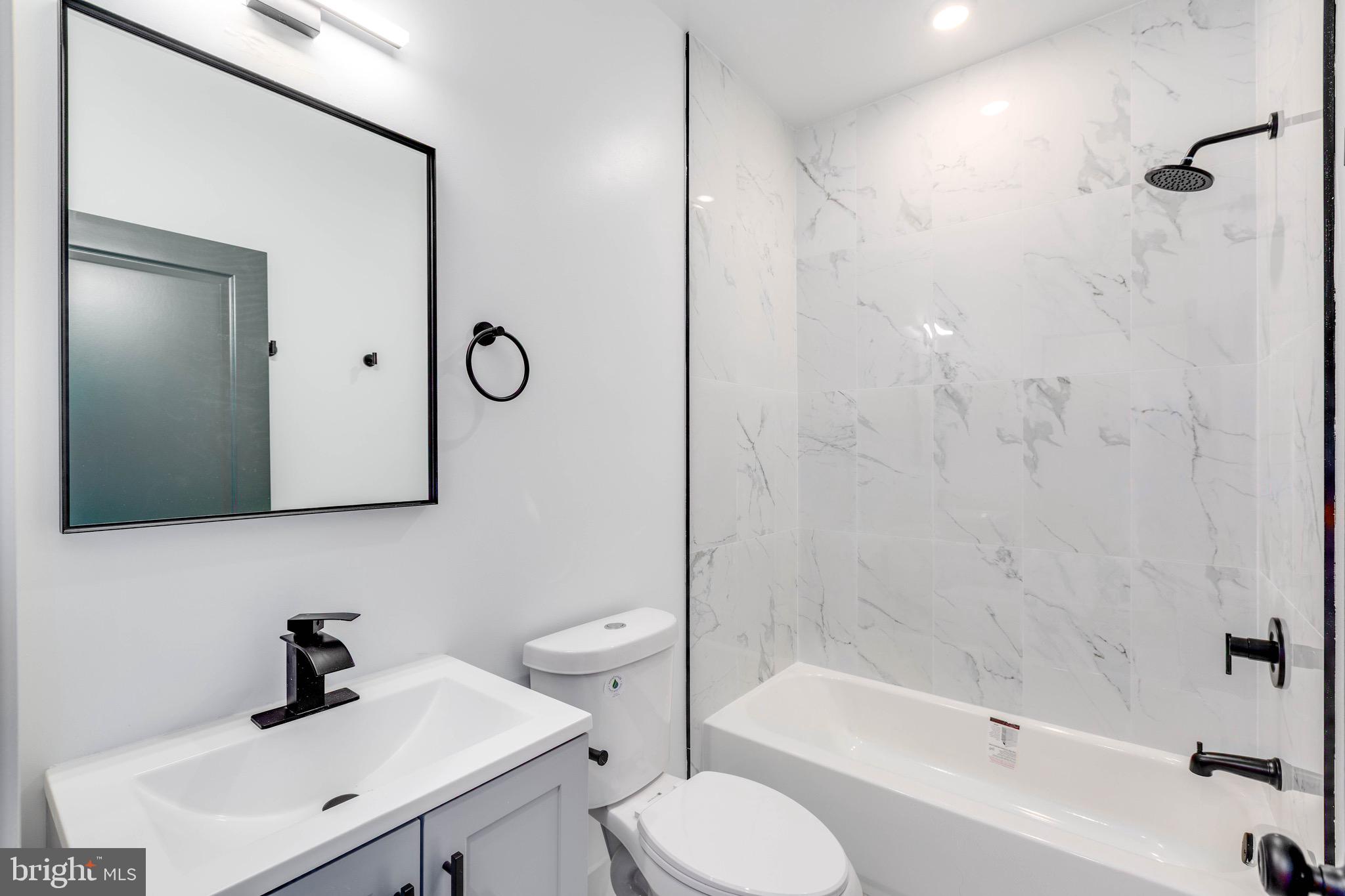 NORRIS SQUARE - Residential Lease