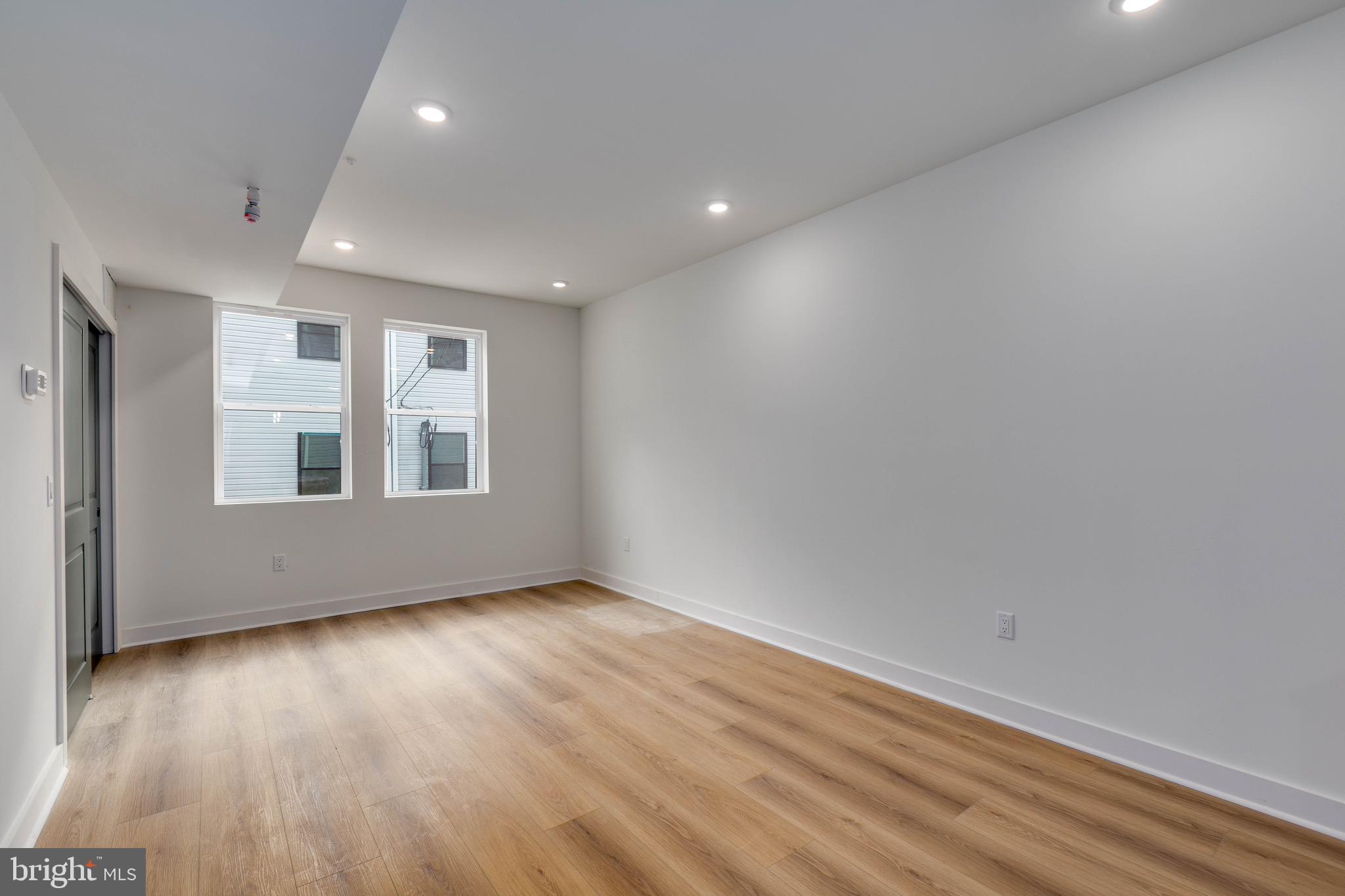 NORRIS SQUARE - Residential Lease