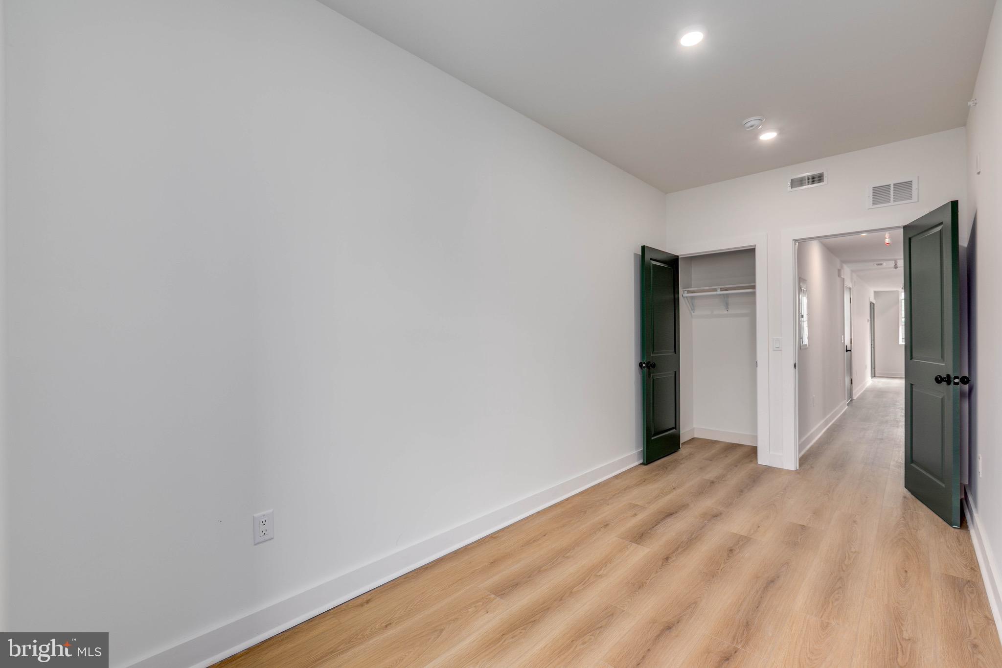 NORRIS SQUARE - Residential Lease