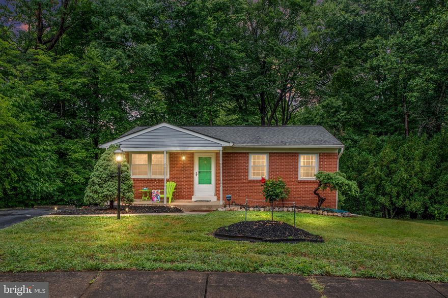 You better put on your running shoes to see this ADORABLE, turn-key ready 4 BD, 2 BA home in Dale City. It will surely fly off the market at UNDER $430K! This rambler with a finished basement is tucked snugly beneath lush, shady trees on a quiet, sidewalk-lined cul-de-sac. It features 2 BD, 1 BA, a living room, a dining room, and a gorgeous kitchen on the main floor. Downstairs, there are 2 more BD, 1 BA, a spacious rec room, and a laundry room. This sweet and beautifully-maintained home has had tons of updates, including: a fully remodeled kitchen (2018) with granite countertops, beautiful black cabinetry, and stainless steel appliances; a new roof, new HVAC, and new hot water heater (2020); fresh landscaping (2023); new solar-powered lamp post (2023); new closet doors (2023); fresh paint throughout (2023); exterior power washing (2023); all new flooring (carpet and LVP) throughout the home (2023); etc. It also has a Blink security system (including a panic button in the PBD and two brand new, still-in-the-box motion sensitive cameras). This home is move-in ready! It’s in a prime and convenient location, close to Potomac Mills, Waterworks Waterpark, and tons of shops and restaurants. And, NO HOA fees either! Come see what could be YOUR new home!!
BRAND NEW FLOORING - PLEASE REMOVE SHOES.