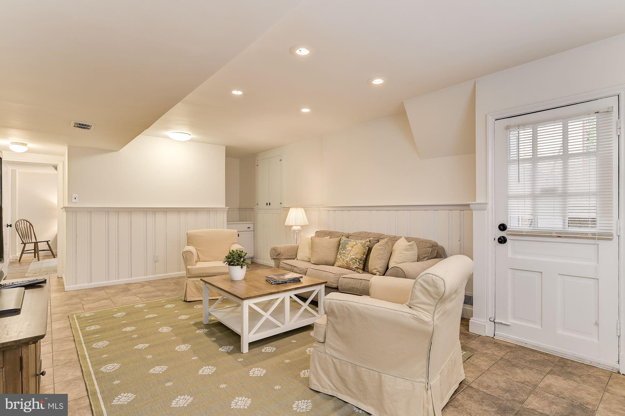 CHEVY CHASE - Residential