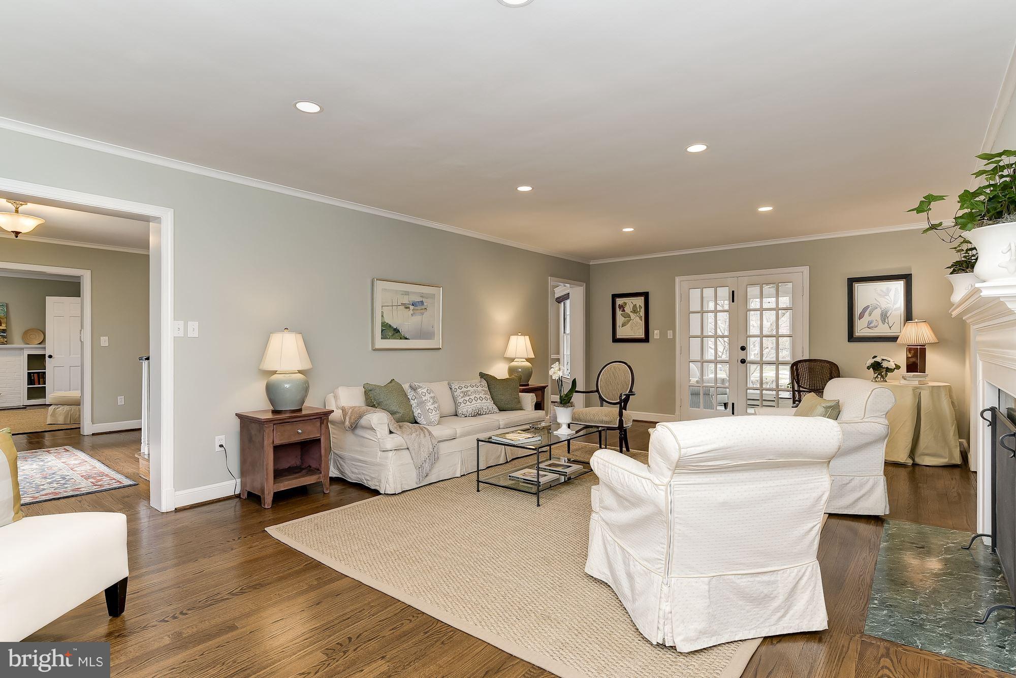 CHEVY CHASE - Residential