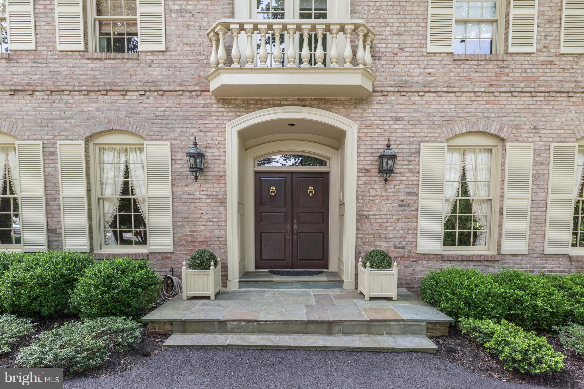 POTOMAC OUTSIDE - Residential