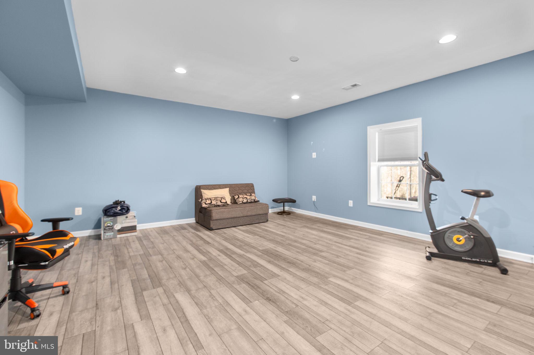 STAFFORD ESTATES - Residential