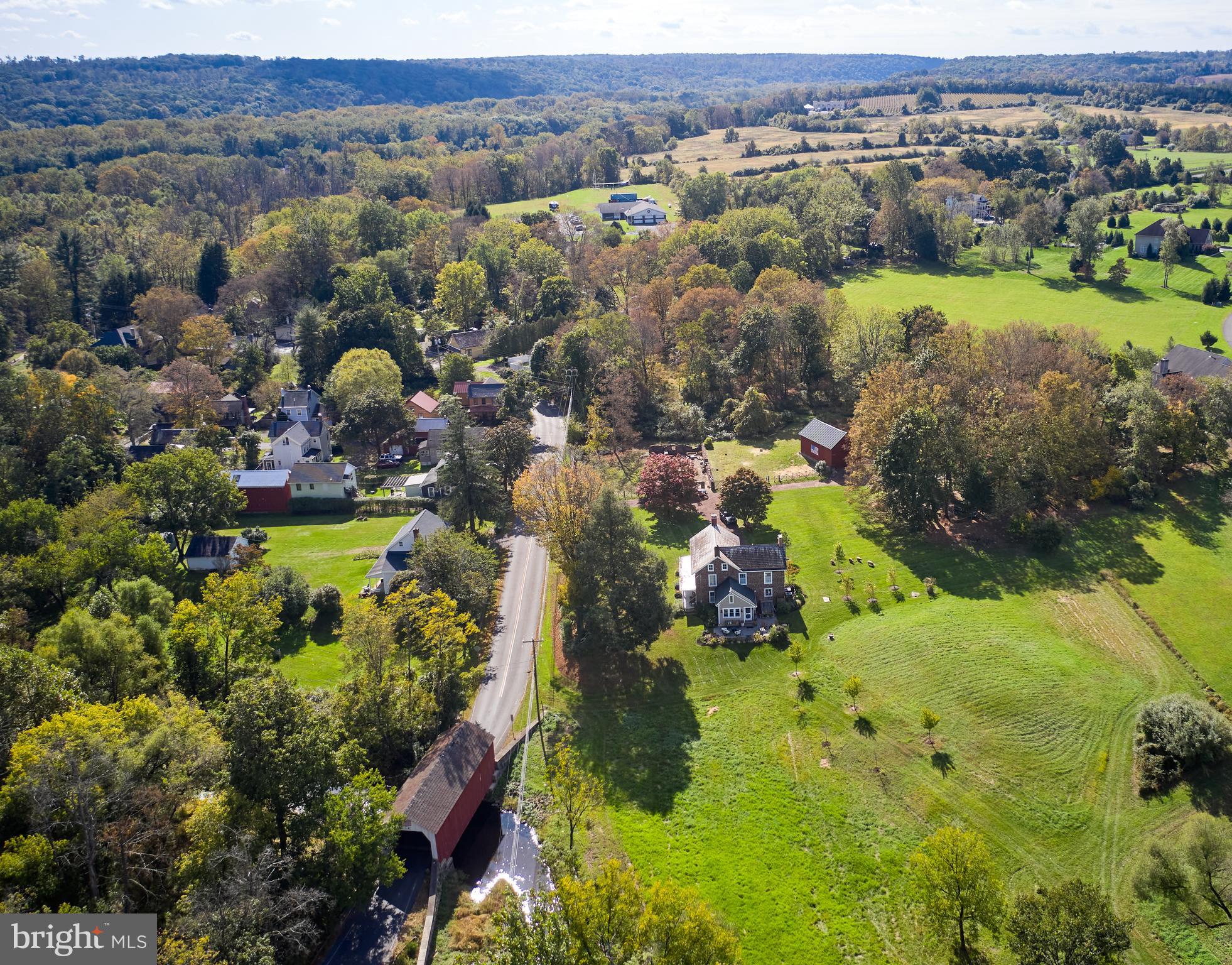 ROLLING HILLS - Residential