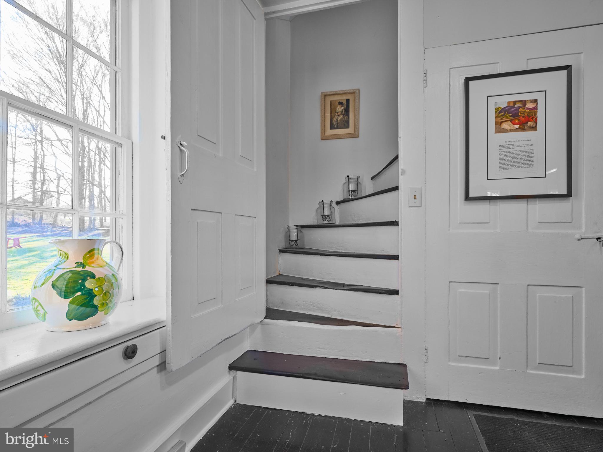 ROLLING HILLS - Residential