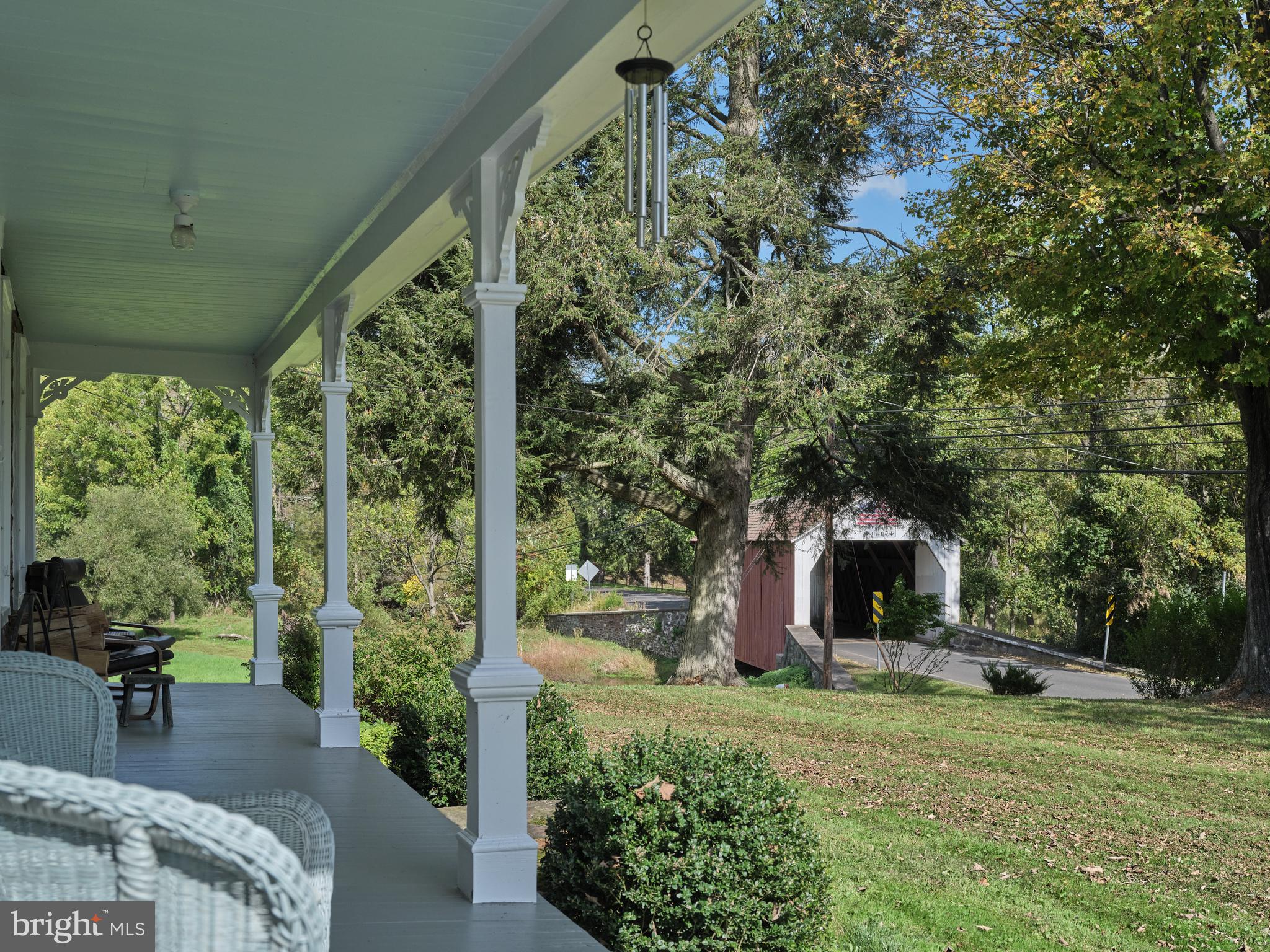 ROLLING HILLS - Residential