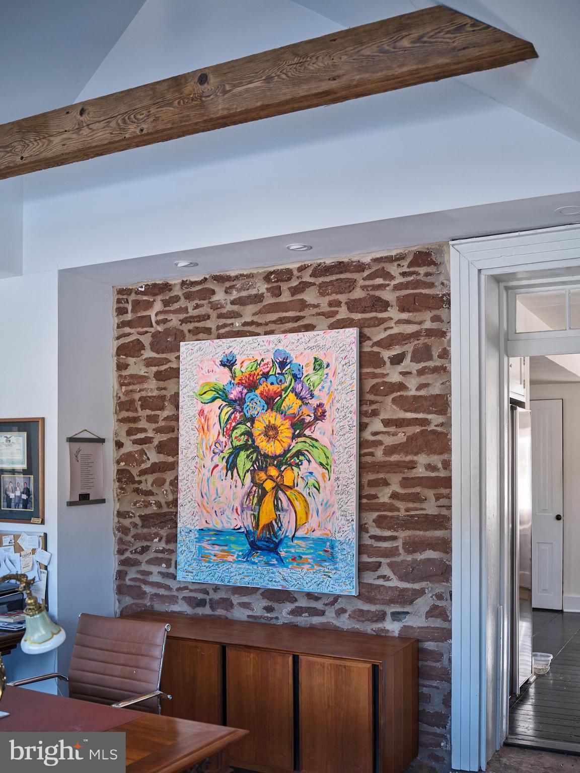 ROLLING HILLS - Residential