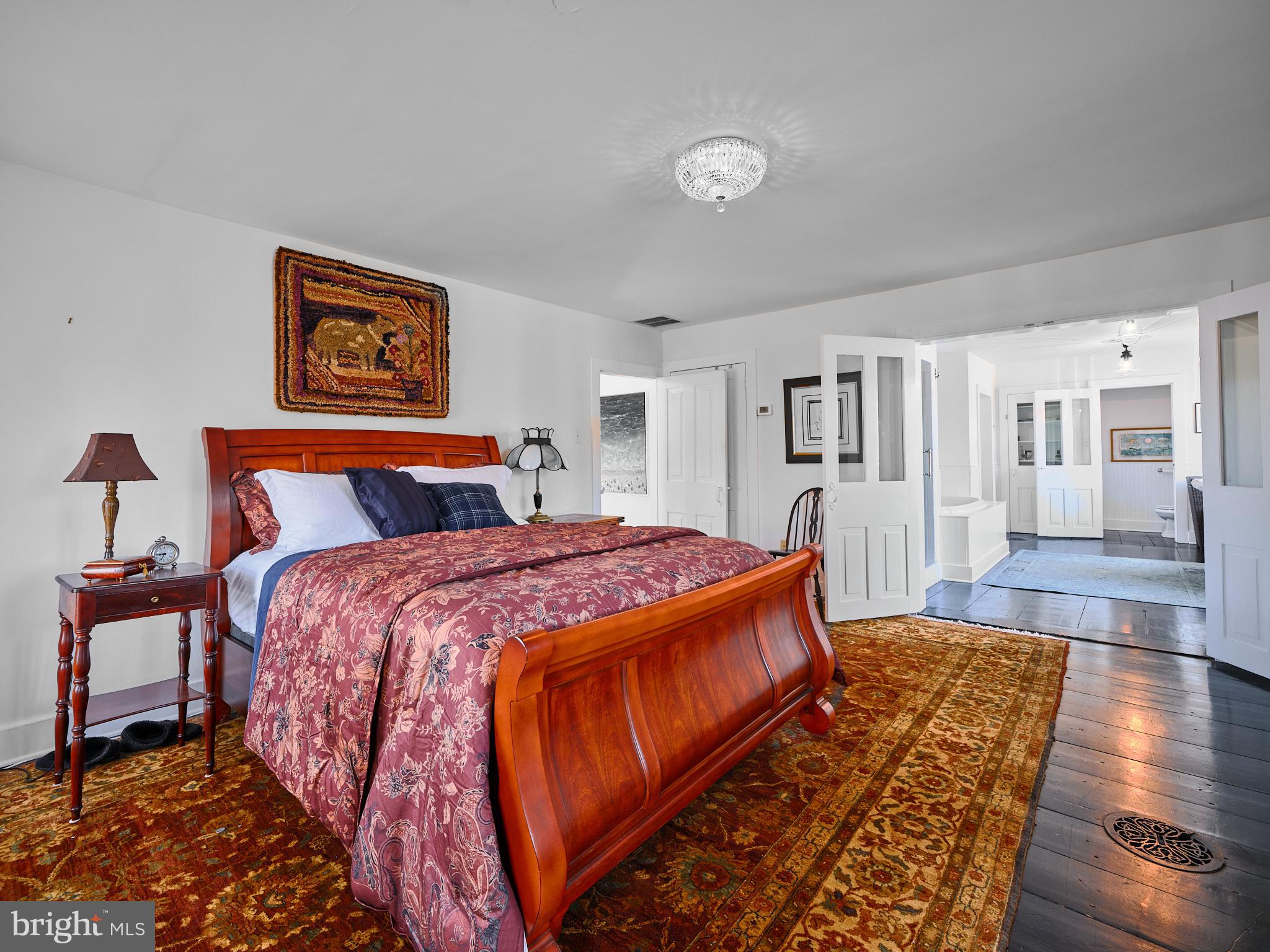 ROLLING HILLS - Residential