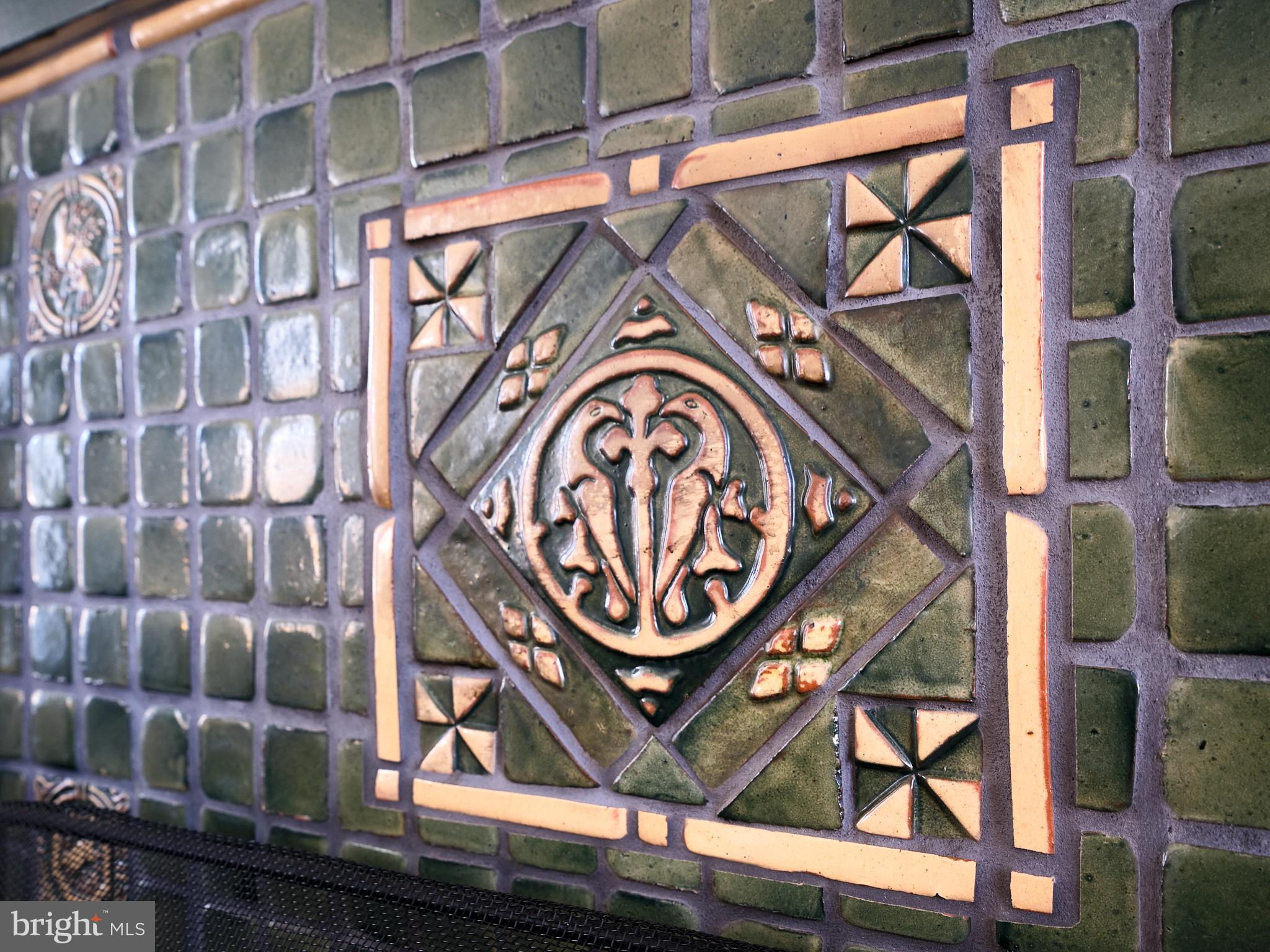 ROLLING HILLS - Residential