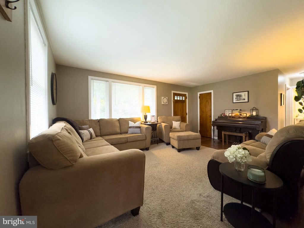 Photo of 333 E Sunhill Road, Manheim, PA 17545 (MLS # PALA2057780)