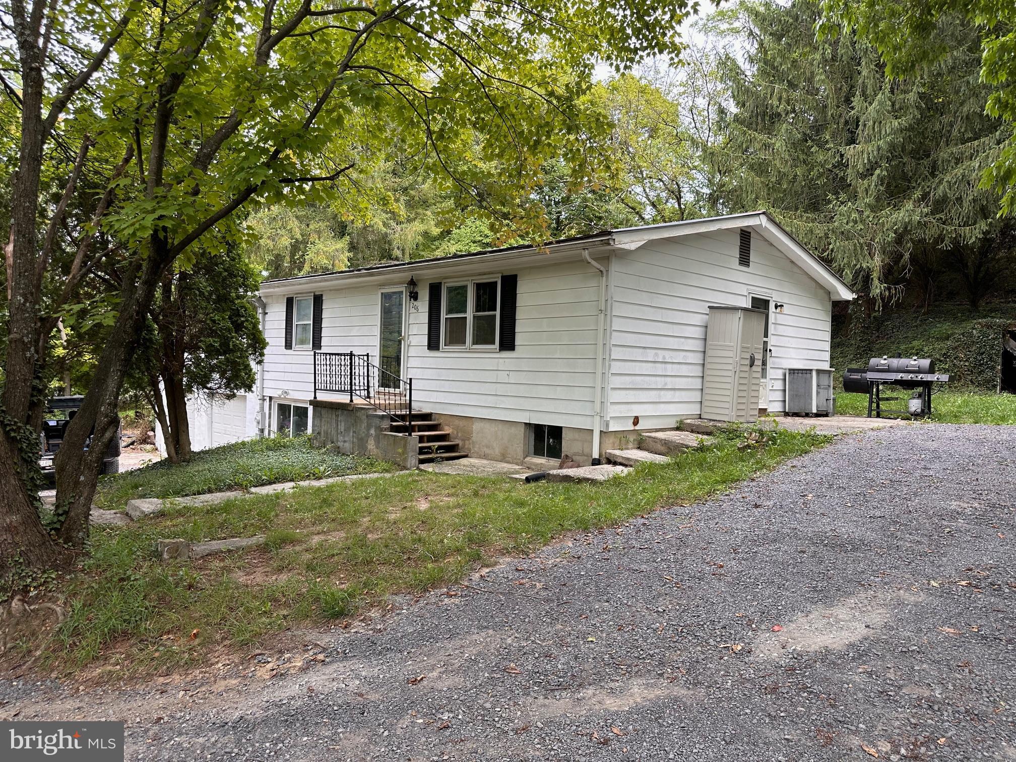 BERKELEY SPRINGS - Residential