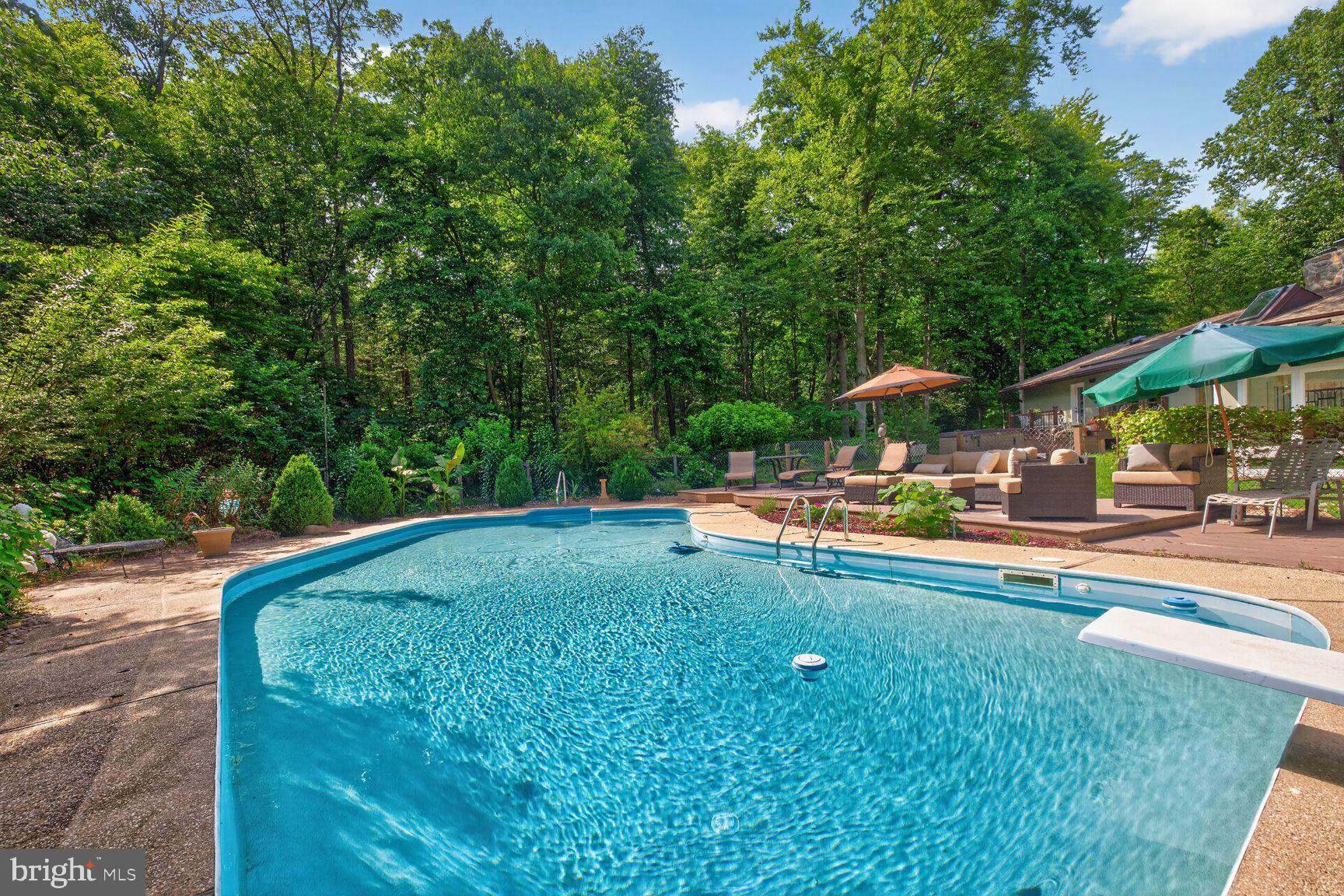 13728 PRYOR ROAD