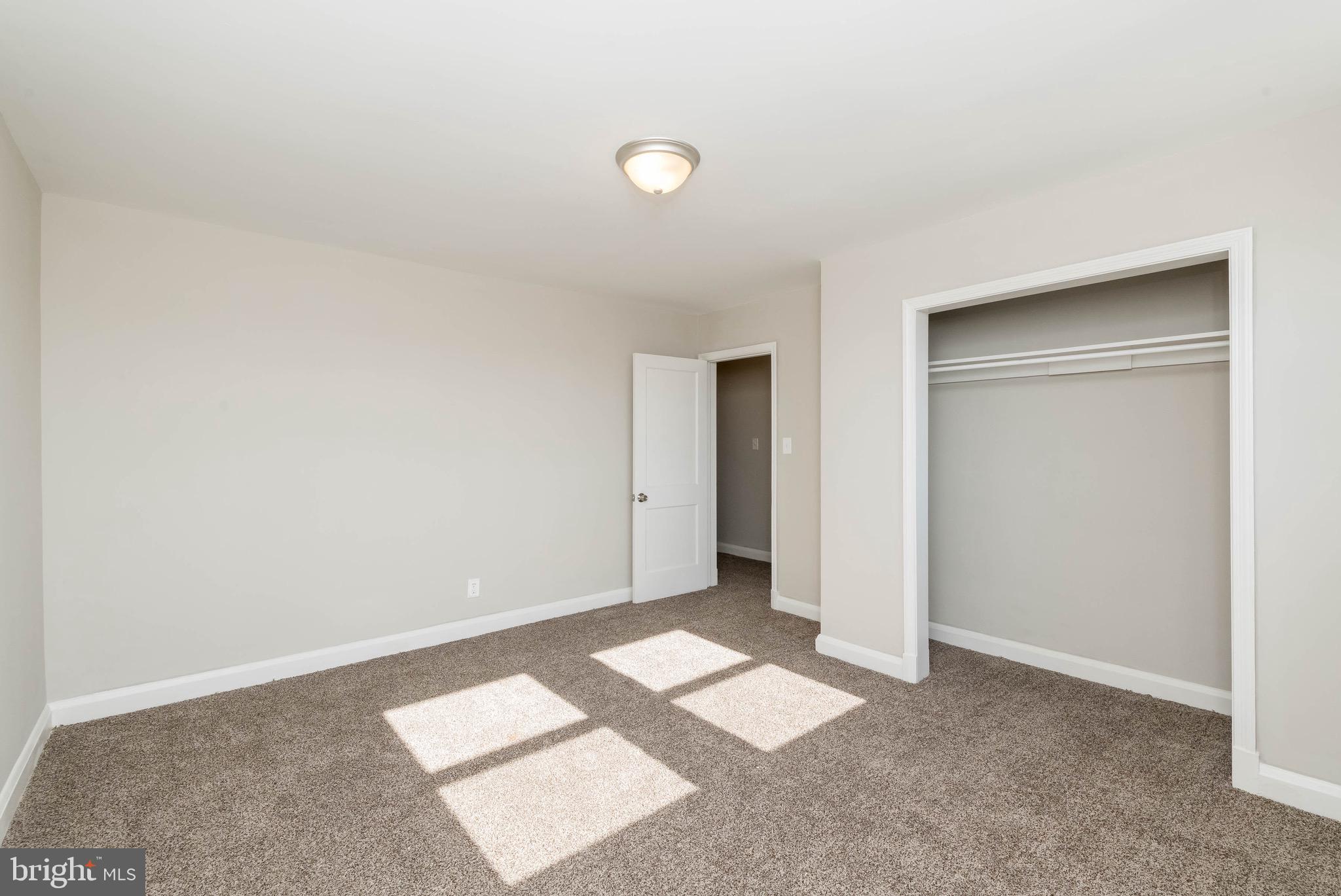 PERRING LOCH - Residential