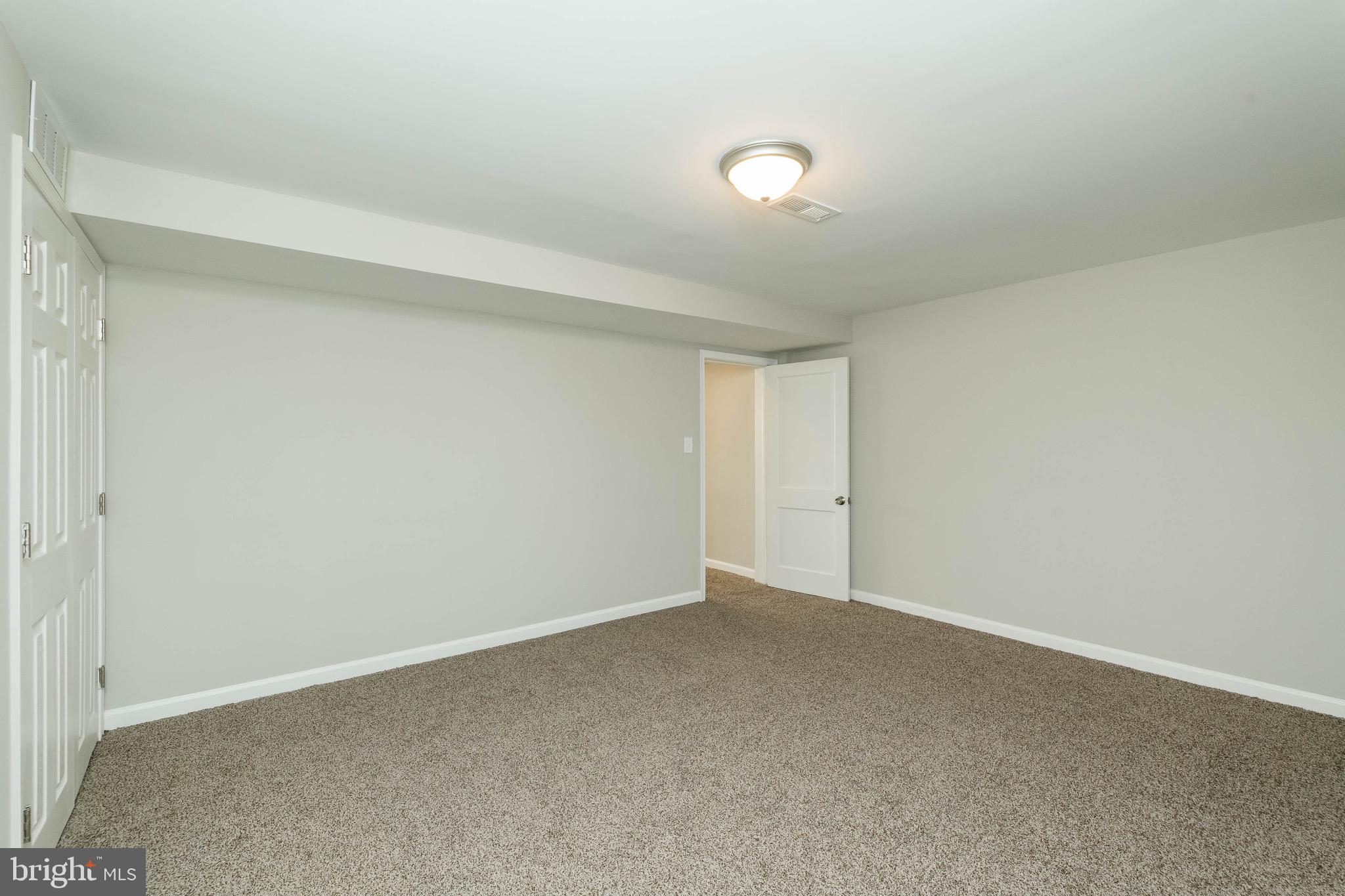 PERRING LOCH - Residential