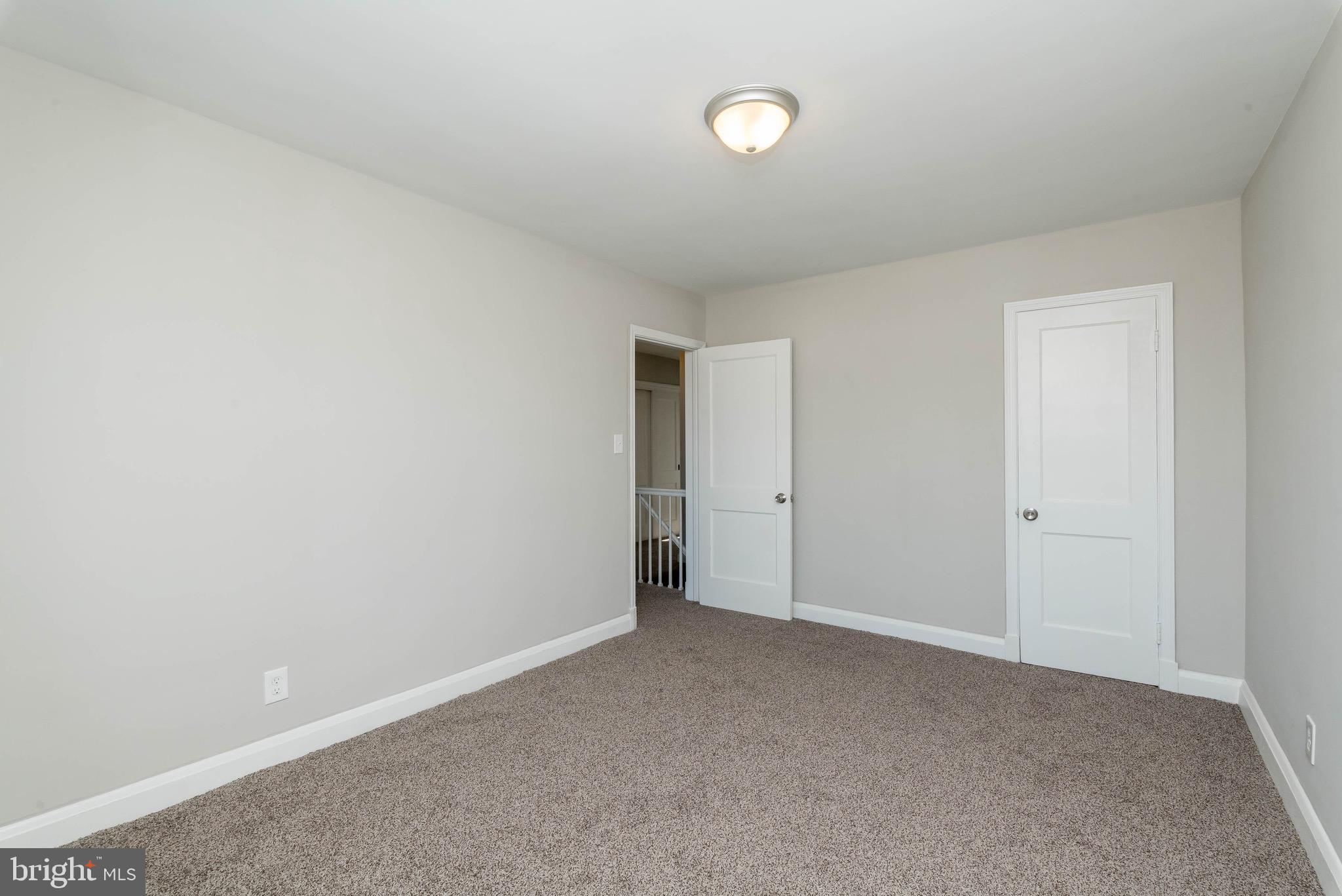 PERRING LOCH - Residential