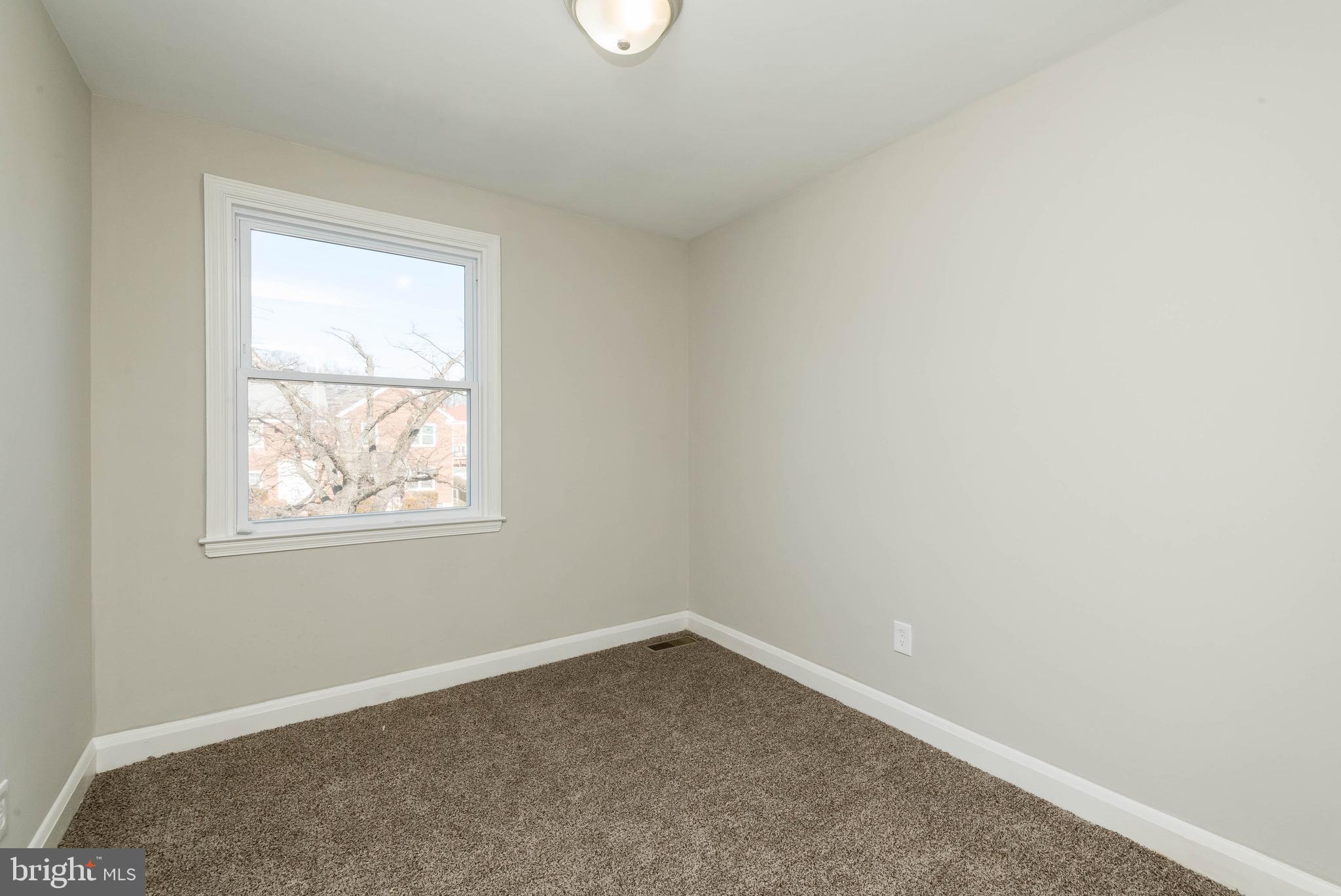 PERRING LOCH - Residential