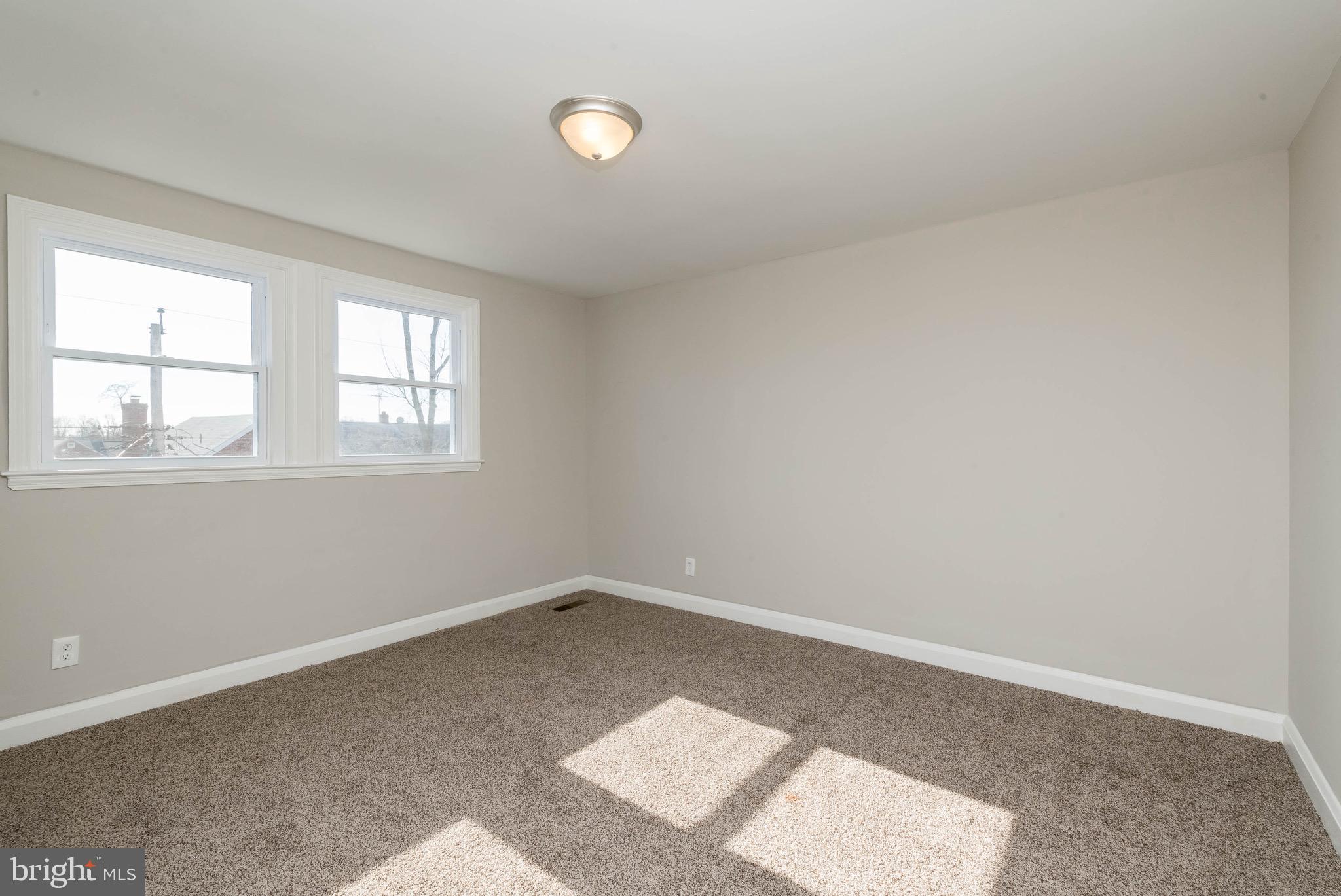 PERRING LOCH - Residential