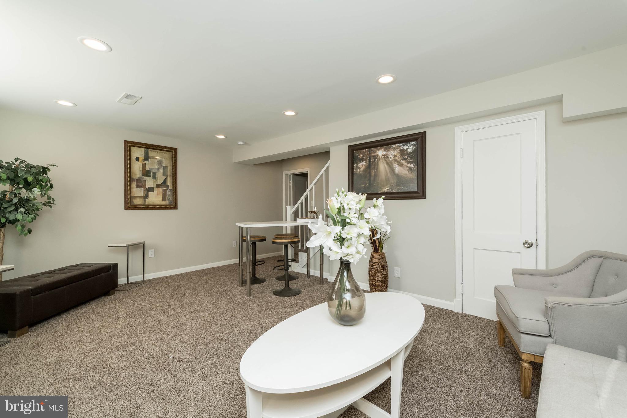 PERRING LOCH - Residential